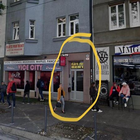 1St Plaza Apartment 布拉迪斯拉发 外观 照片
